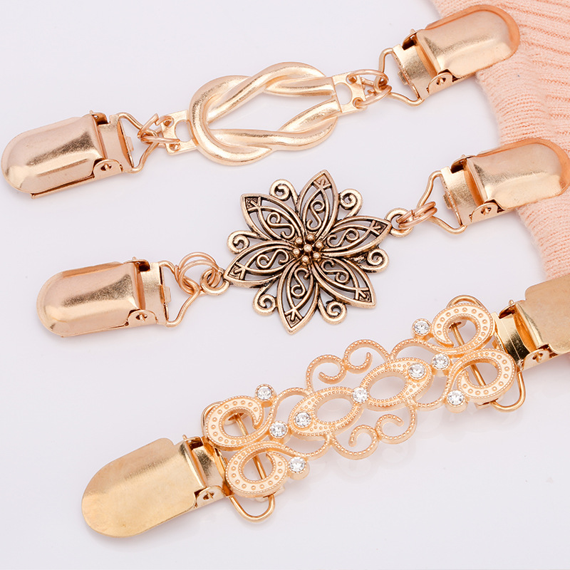 Vintage Brooch Pin - European Vintage Cape Shawl Clip Retro